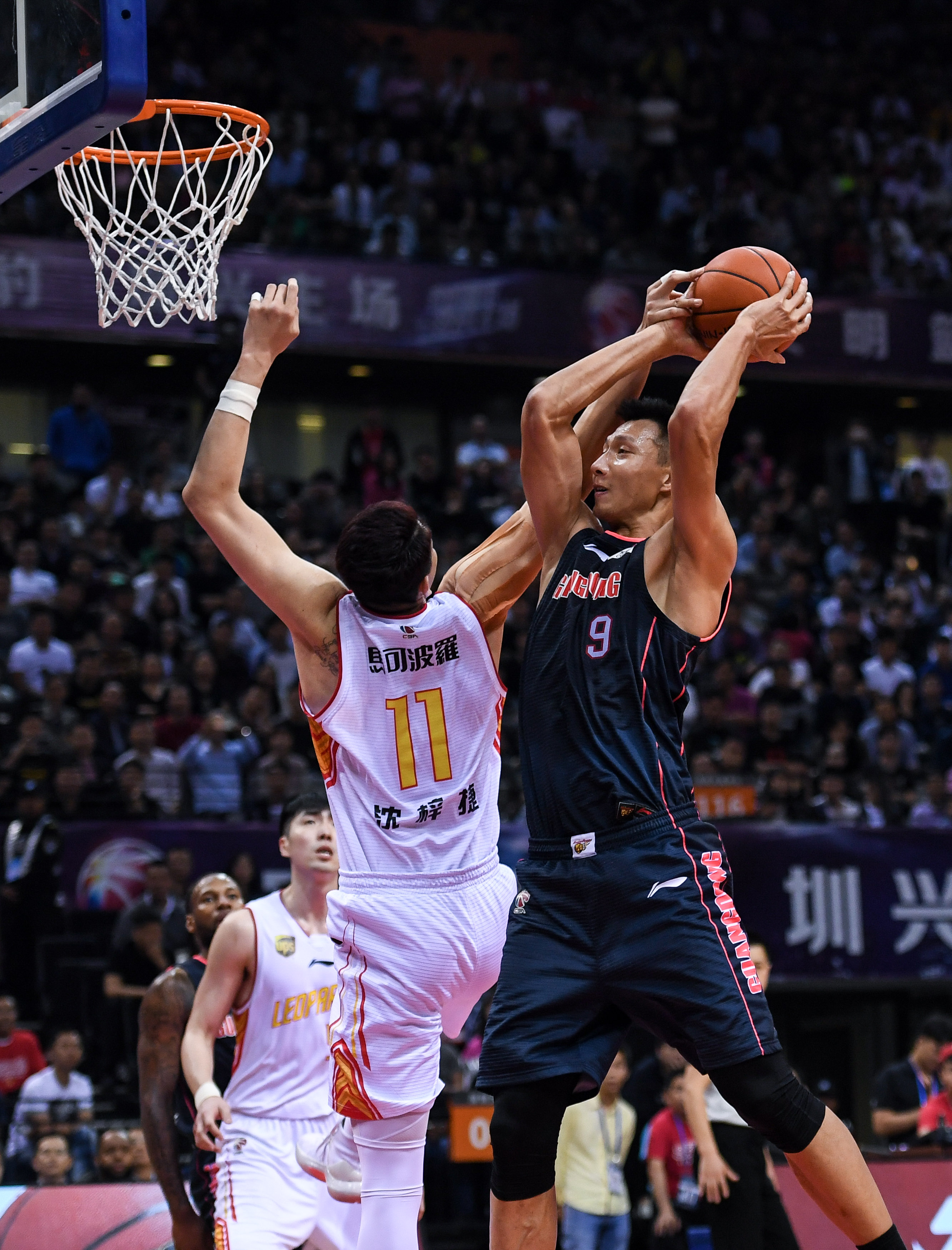 与年龄不相 与年龄不相